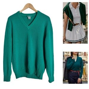Vintage Giordano V Neck Lambswool Sweater Size Medium In Color Green